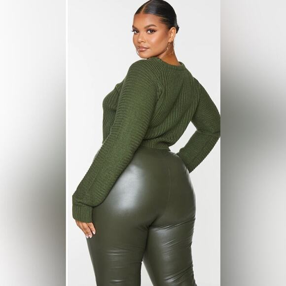 PrettyLittleThing Plus Sweater Size Khaki Cropped Knit XXL NWT - Picture 3 of 10